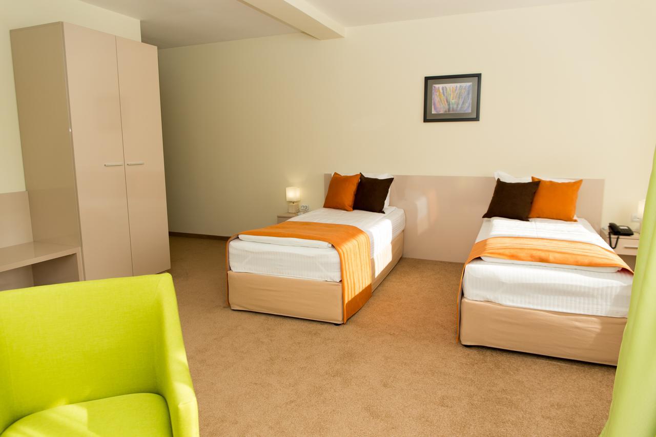 Hotel-Clinic Dr. Gechevi Pavel Banya Dış mekan fotoğraf