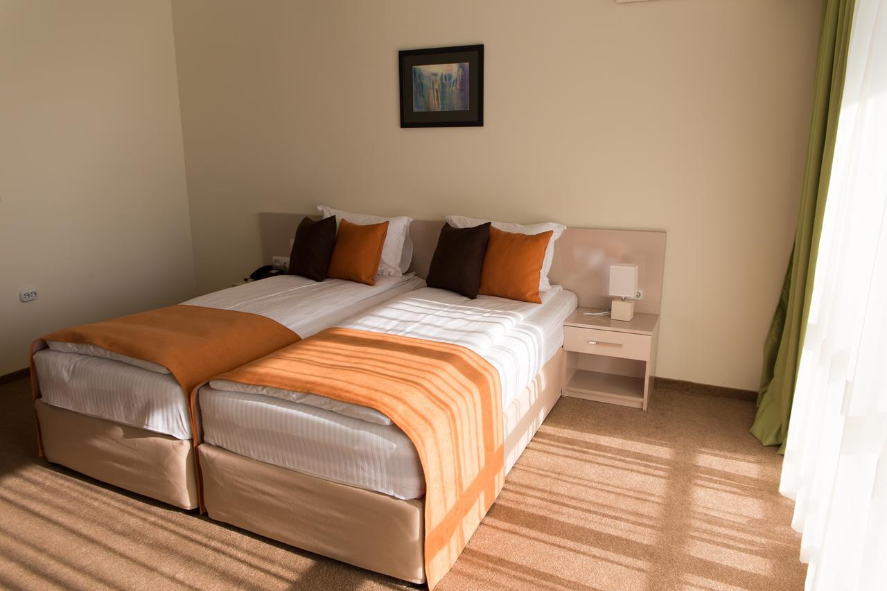 Hotel-Clinic Dr. Gechevi Pavel Banya Dış mekan fotoğraf