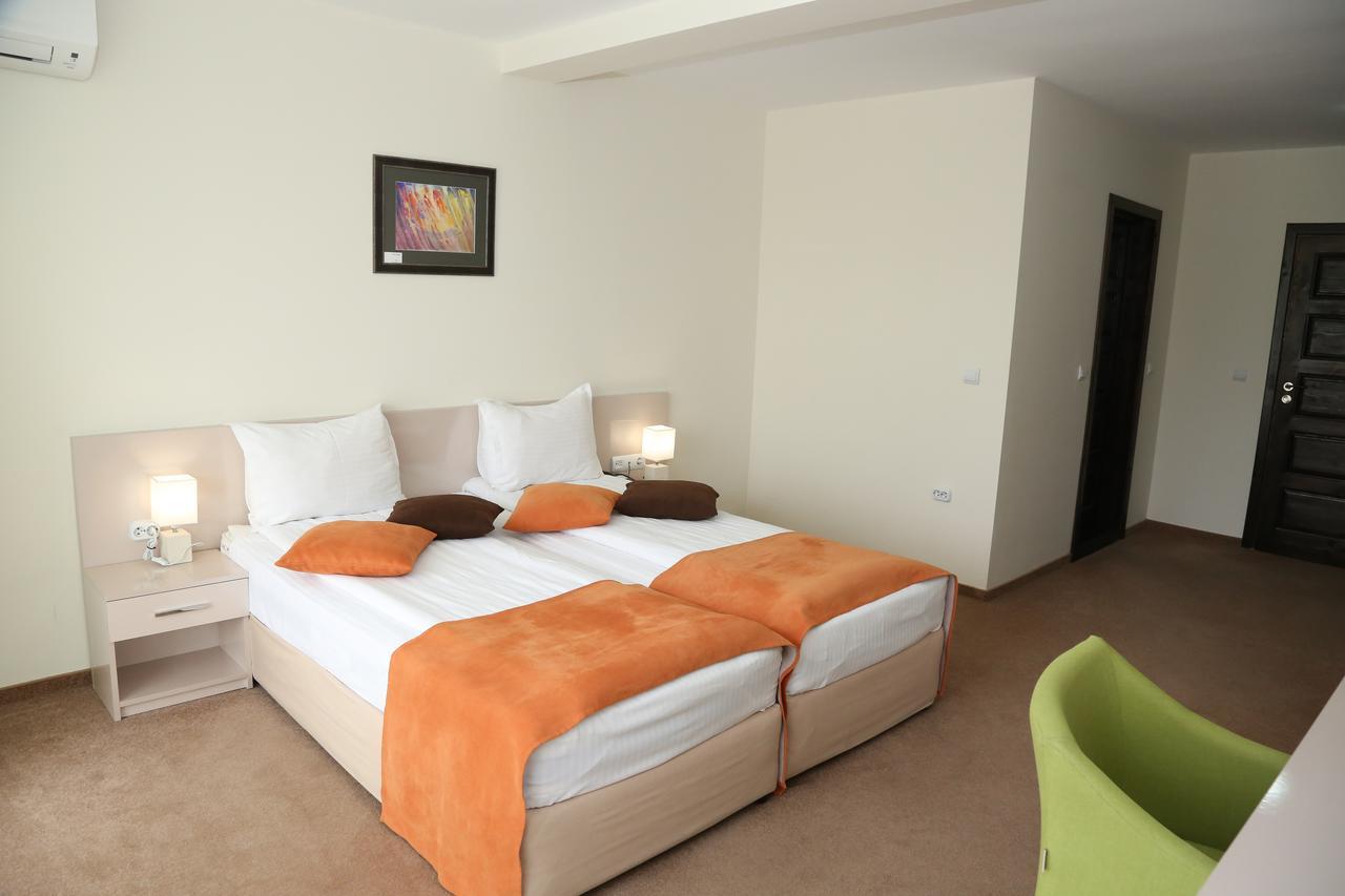 Hotel-Clinic Dr. Gechevi Pavel Banya Dış mekan fotoğraf