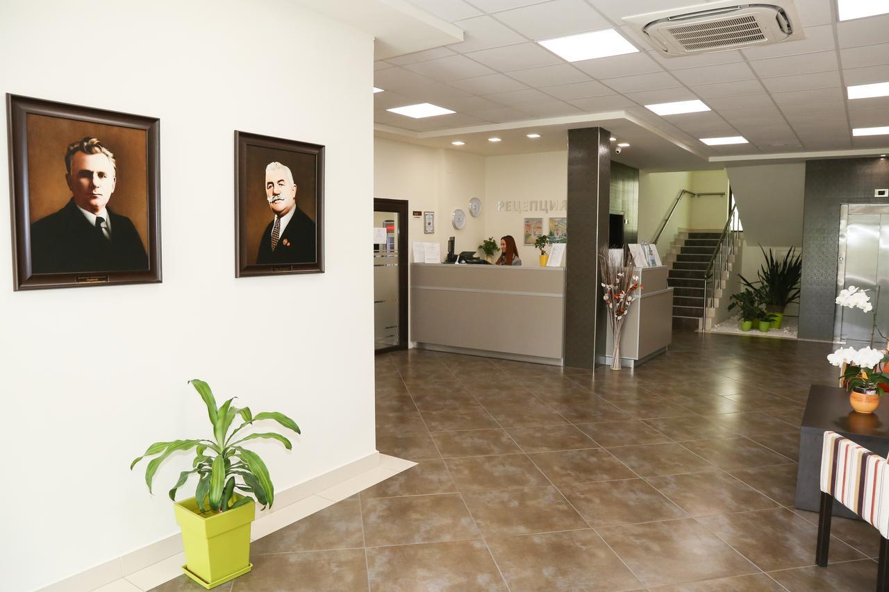 Hotel-Clinic Dr. Gechevi Pavel Banya Dış mekan fotoğraf